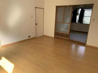 松山市雄郡２丁目の住宅付店舗一戸建ての画像