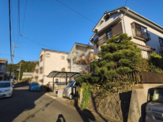 【前面道路含む現地写真】