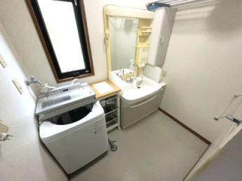 高島市鴨川平3丁目中古戸建の画像