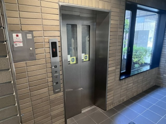 エレベーターです