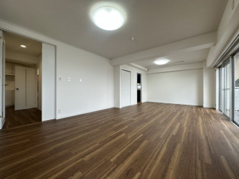 【居間・リビング】