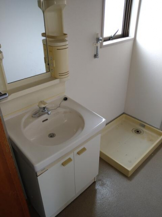 新川ハイツの画像