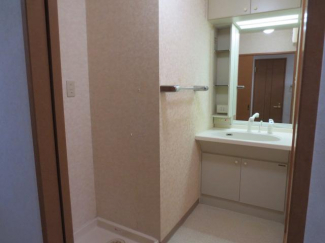 松山市立花３丁目の中古マンションの画像