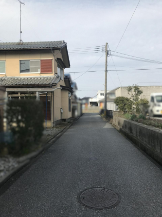 東側接道
