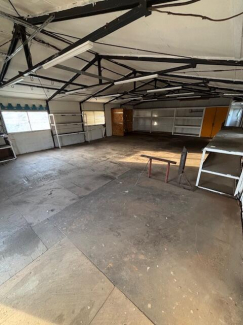 井門町貸倉庫の画像