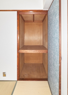 6帖和室収納。別部屋の参考画像です。扉はご入居前に入ります