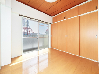 リビングの隣、4.5帖洋室