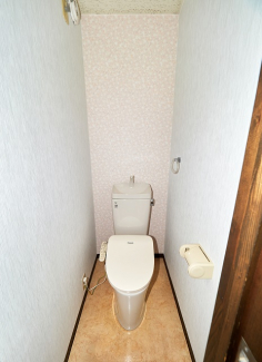 温水洗浄便座を新設しました♪