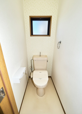 温水洗浄便座を新設しました