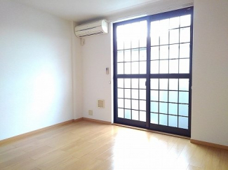 中はこのようになっています