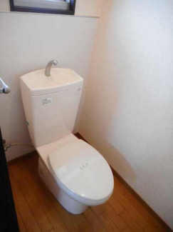 愛知郡愛荘町長野のアパートの画像