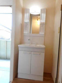 愛知郡愛荘町長野のアパートの画像