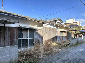 外観を南西側より撮影