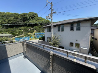 物干しの高さ調節ができるのでズボンが下についたり…そんなプチ