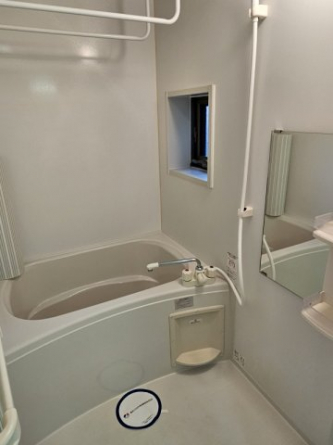 窓の有るお風呂です