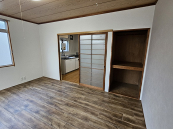 １階和室をアンティーク調なリビングへ改装しました