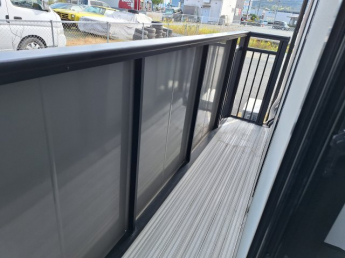 【バルコニー】