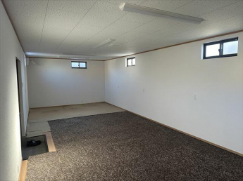 小坂二丁目貸倉庫の画像