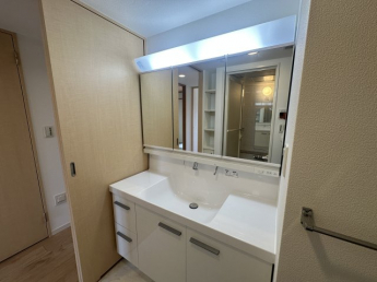 【独立洗面台】