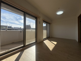 【居間・リビング】