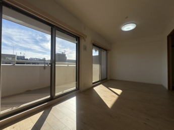 【居間・リビング】