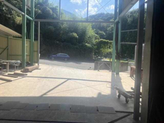 伊予郡砥部町外山の工場の画像