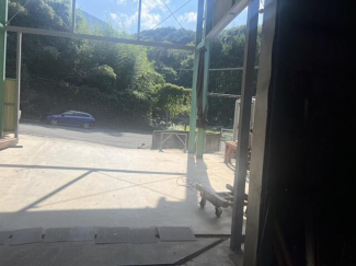 伊予郡砥部町外山の工場の画像