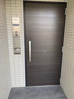 Ｊ．ＣＲＥＳＴ県庁前の画像