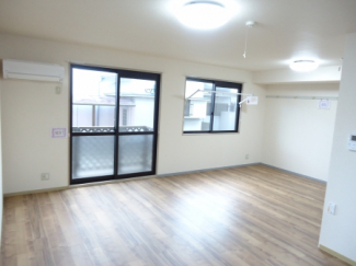 【居間・リビング】