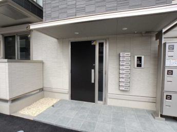 【エントランス】