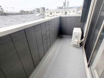 【バルコニー】