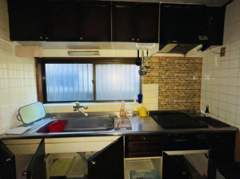 コンパクトなキッチンで掃除もラクラク