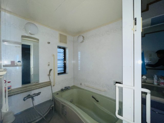 コンパクトで使いやすいお風呂です