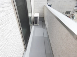 【バルコニー】