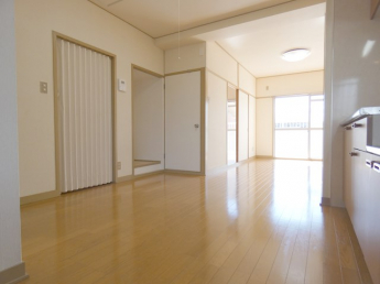 【居間・リビング】