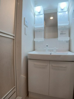 コンパクトで使いやすい洗面所