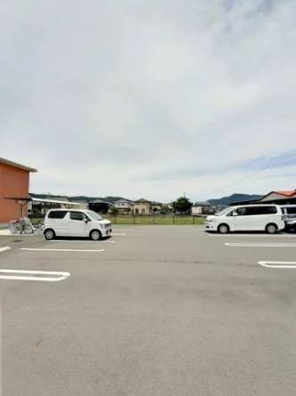 駐車場完備です