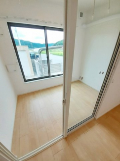 内装は落ち着いています