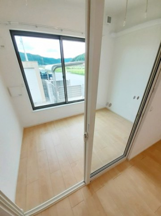 内装は落ち着いています