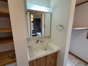 【独立洗面台】