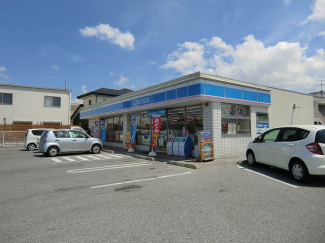 ローソン愛知川市店まで1517m