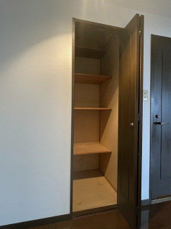 しまう・取り出すがスムーズな廊下収納です