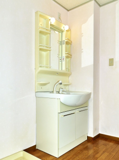 洗髪洗面化粧台