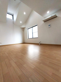 【居間・リビング】