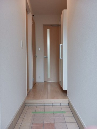 落ち着いた玄関です