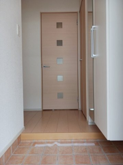 ゆったりとした玄関です