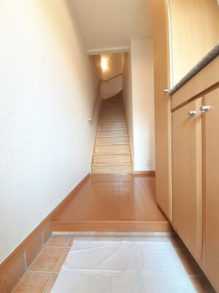 落ち着いた玄関です