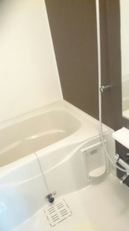 ゆったり過ごせるお風呂です