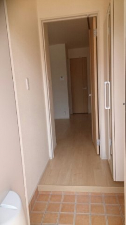 明るい玄関です