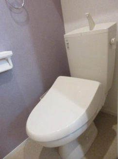 清潔感のあるトイレです